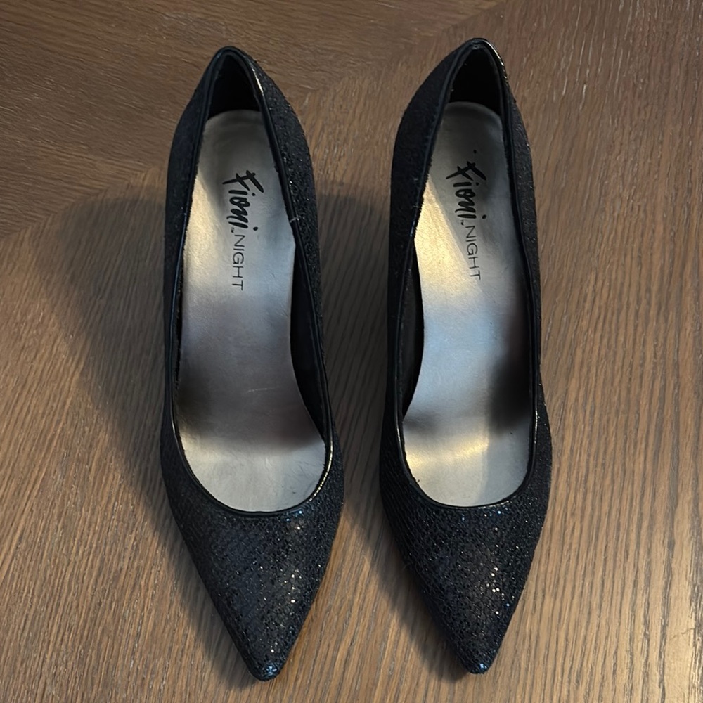 FIONI Clothing Sparkling Black Heels